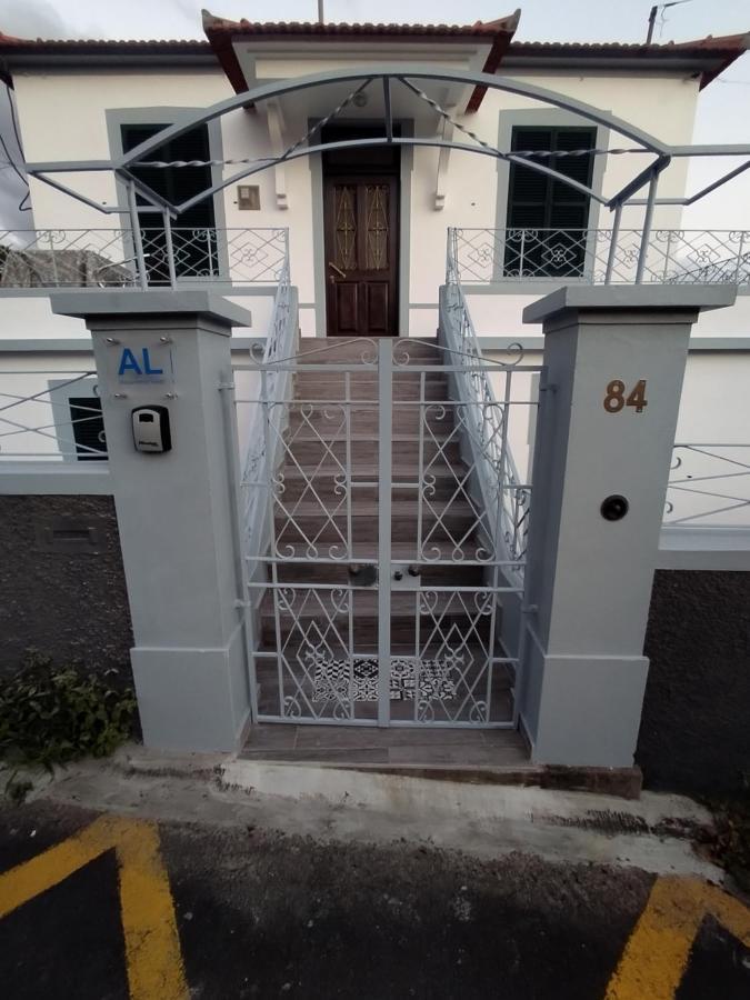 Bus Stop House 84 Funchal  Exterior photo